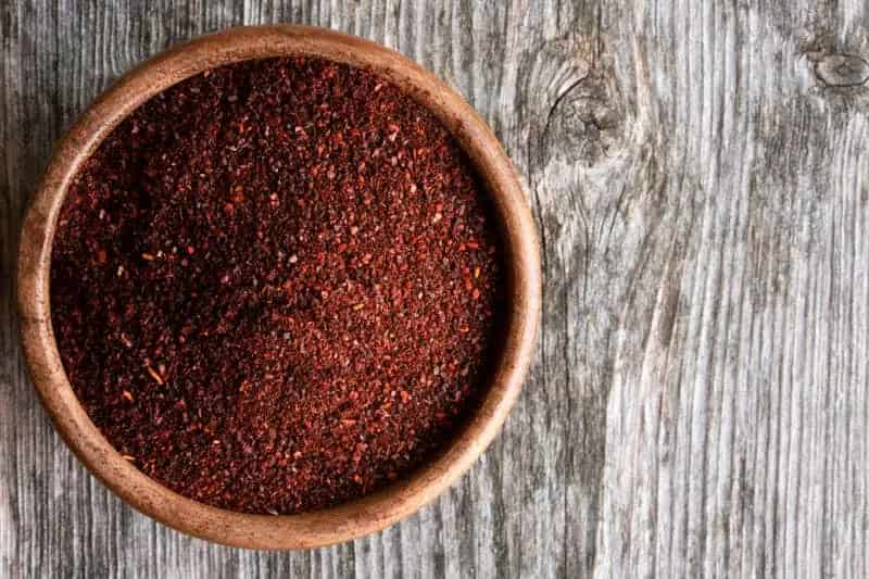 تصویر 3 از سماق قرمز اعلا تهیه‌شده از دانه‌های مرغوب با کیفیتی بی‌نظیر